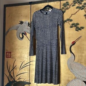 Tory Burch 100% Silk Shift Dress (binn m)